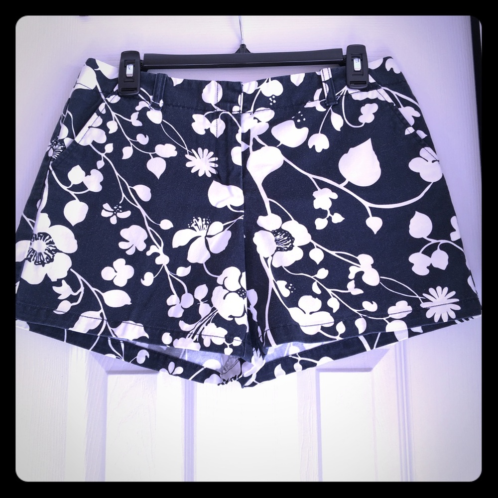J. Crew Hawaiian print shorts!! 🌴 SALE!! 😃